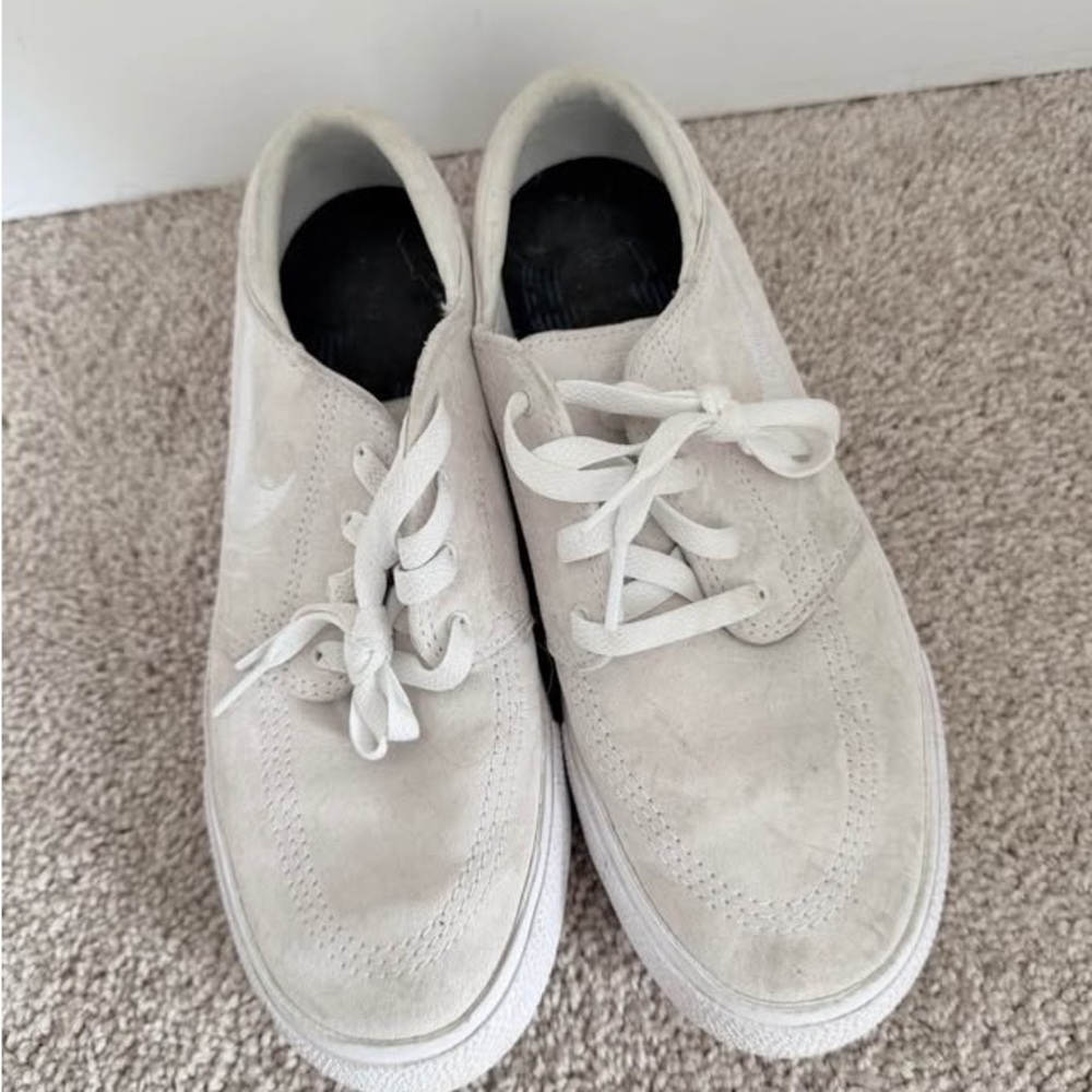 Women’s Nike Shoes